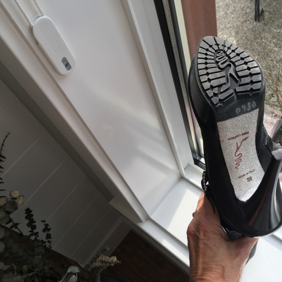 Rene Caovill High Heel Boots - Picture 4 of 6